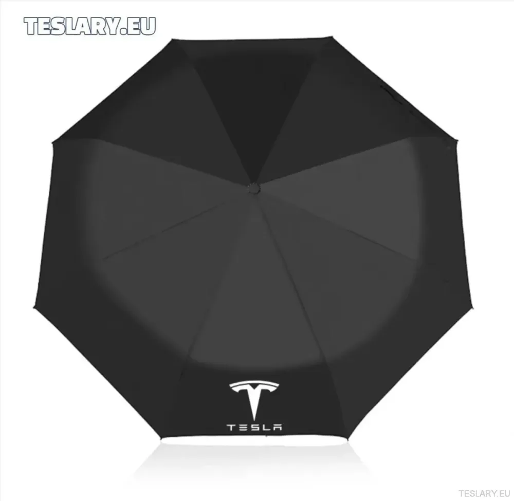 Crni vjetar i kišni kišobran s Teslinom logotipom