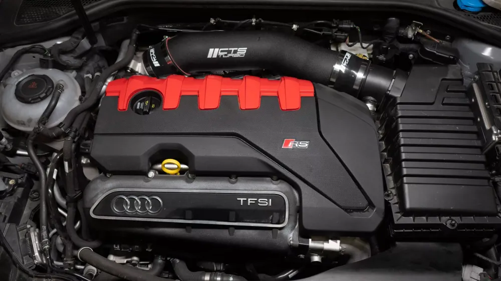 CTS Turbo usisna cijev 4" (OEM priključak za zračni filter) Audi RS3 8.5V/8Y / TTRS 8S / RSQ3 2.5TFSI
