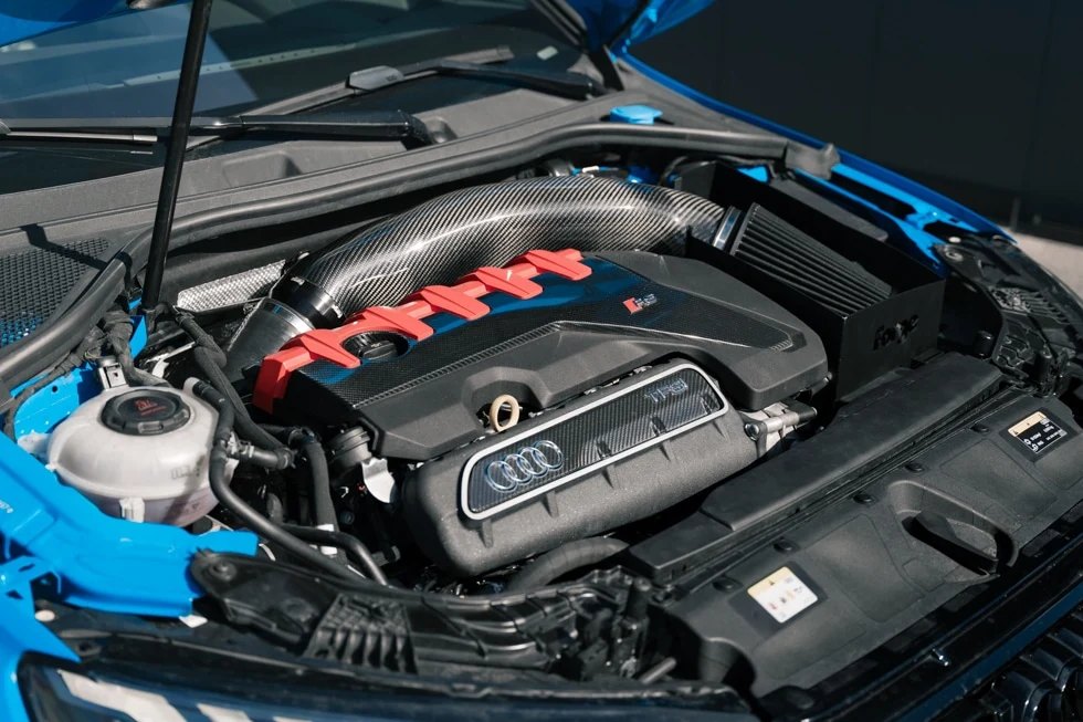 Forge Motorsport karbonski zračni usis Audi RS3 8V/8Y, TTRS 8S 2.5TFSI