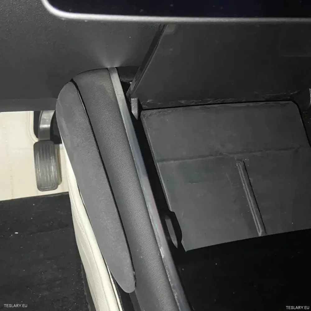 Jastučići za zaštitu koljena u crnoj koži Alacantara za Tesla 3/Y s logotipom