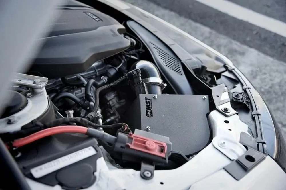 MST Performance komplet usisnog zraka za Audi A4, A5 B9 2.0TSI