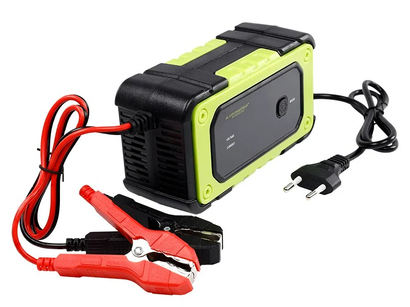 Pametni digitalni punjač za akumulatore 12V 6A, 4-120 Ah