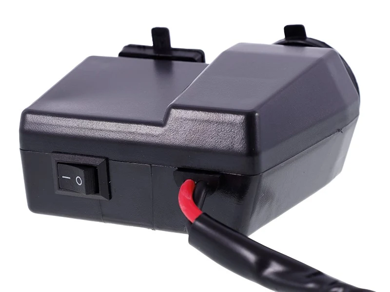 Punjač za motocikl 2xUSB 4.2A s voltmetrom i EURO utičnicom za upaljač