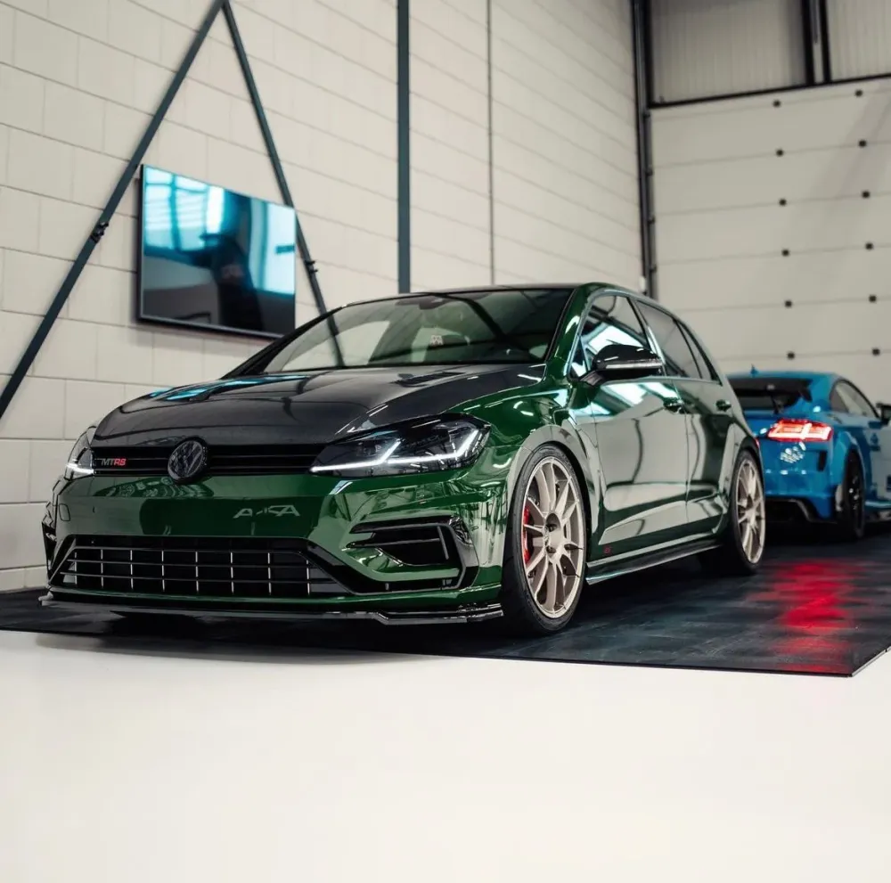 Rieger prednji splitter Volkswagen Golf MK7.5 R / R-line 2017+ - visokosjajna crna