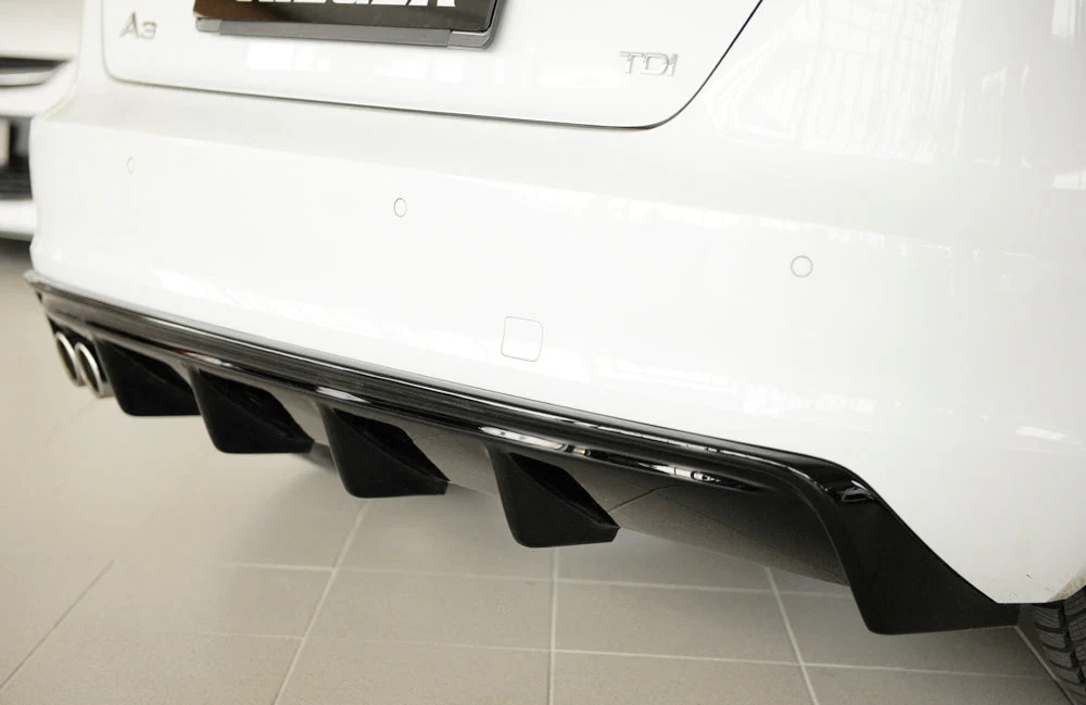Rieger strašnji difuzor umetak Audi A3 8V Sportback - visokosjajna crna