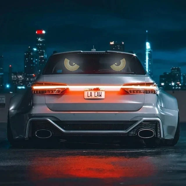 Svetlece LED oci za zadnje staklo automobila