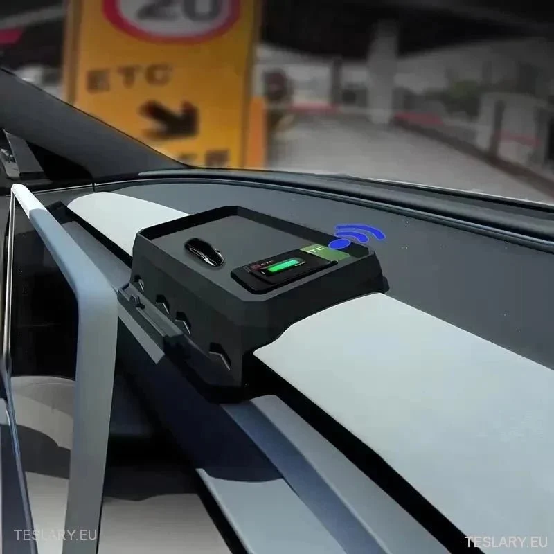 Tesla 3+ Highland Phone i Dash Organizator za pohranu
