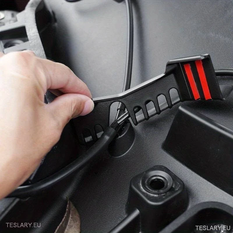 Tesla Model y Filter za otpad