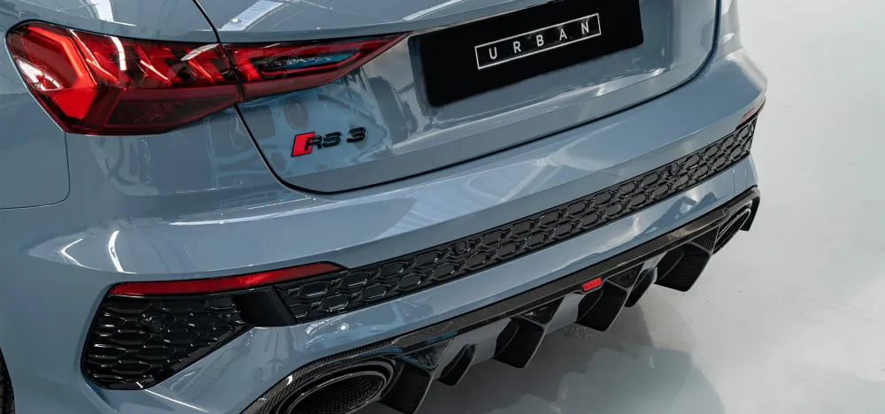 Urban Automotive karbonski difuzor Audi RS3 8Y Hatchback