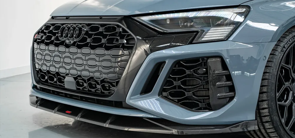 Urban Automotive karbonski prednji splitter Audi RS3 8Y
