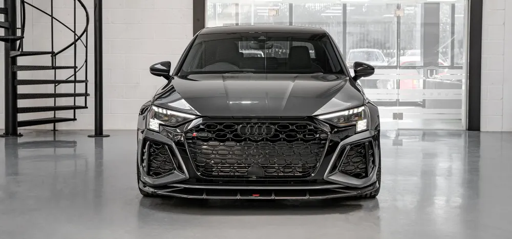 Urban Automotive karbonski prednji splitter Audi RS3 8Y