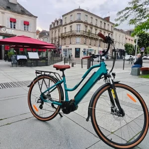 Električni cestovni bicikl Bykki Cello-700