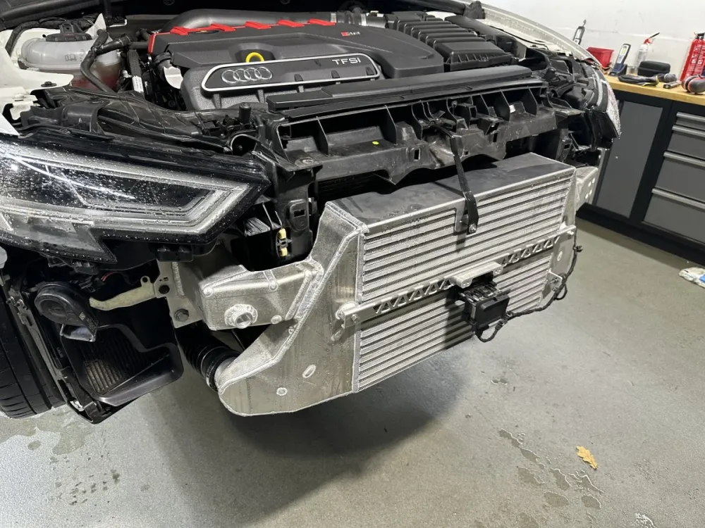 MTR Intercooler "Drag & Race" za Audi RS3 8Y 2021. i više od 800 KS