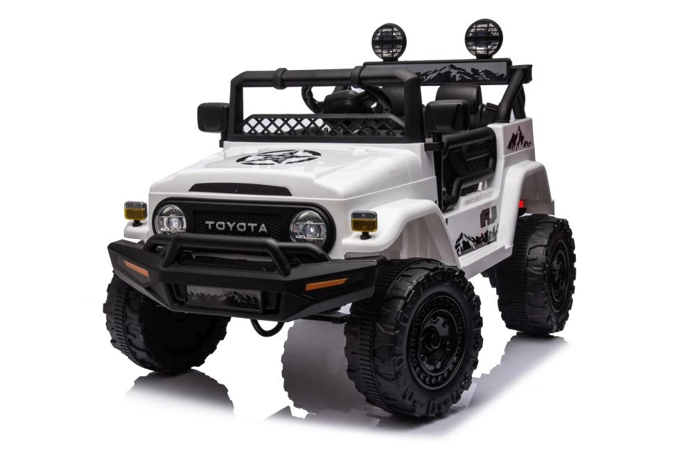 Licencirani auto na akumulator Toyota FJ White 4x4 - bijeli