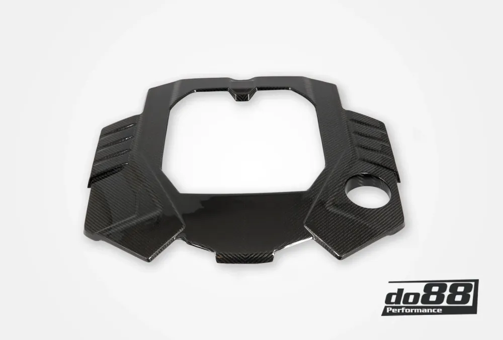 DO88 Karbonski poklopac motora Audi RS6, RS7 C8 4.0TFSI