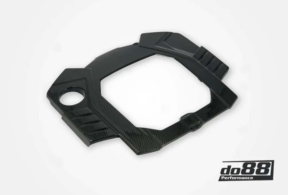 DO88 Karbonski poklopac motora Audi RS6, RS7 C8 4.0TFSI