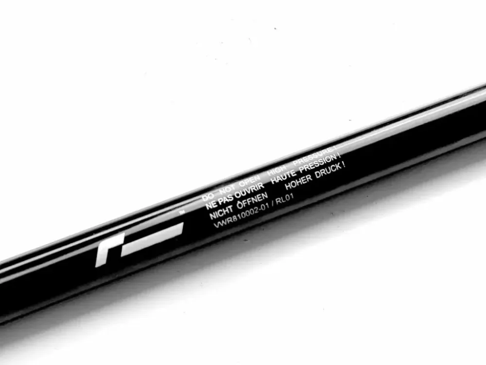 RacingLine plinski amortizer poklopca motora VW Golf MK8