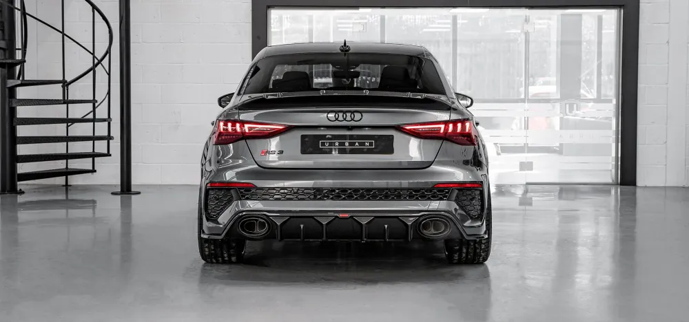 Urban Automotive karbonski spojler za Audi RS3 8Y limuzina