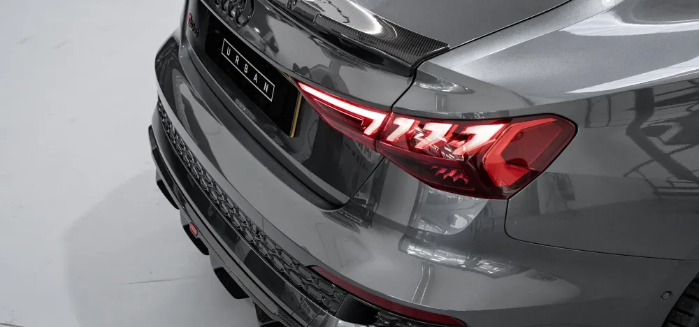 Urban Automotive karbonski spojler za Audi RS3 8Y limuzina