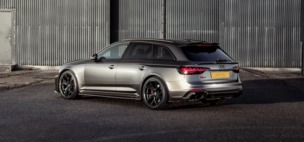 Urban Automotive komplet karbonskih dijelova za Audi RS4 B9.5